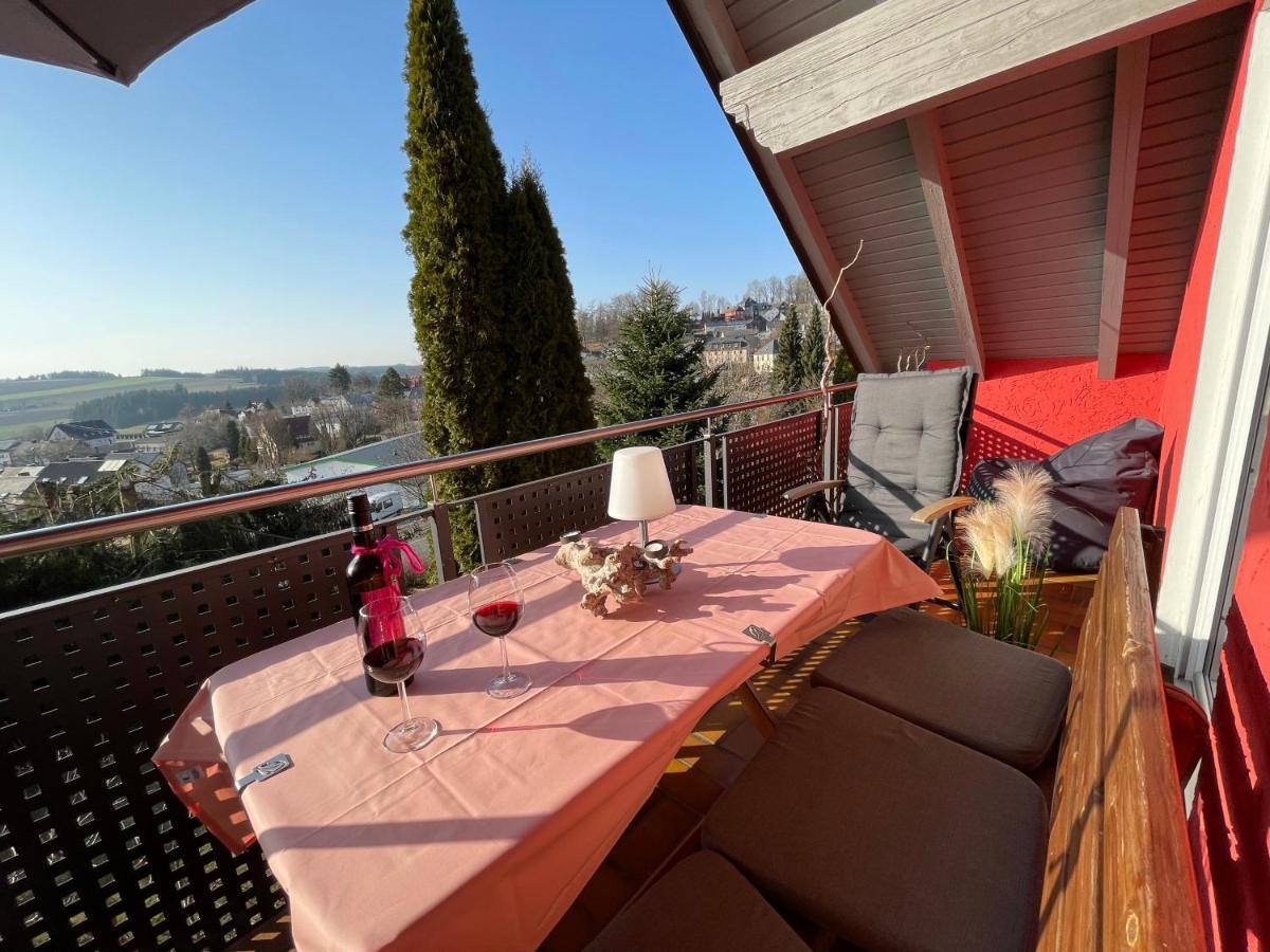 Tolle Mit Loggia In 100qm Bei Hof An Der Saale Frankenwald Apartment *